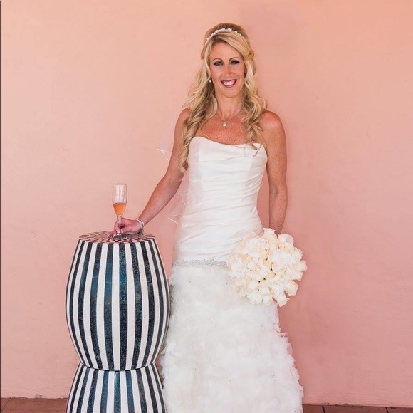 Meet your Posher, Kristen - Picture 3 of 3